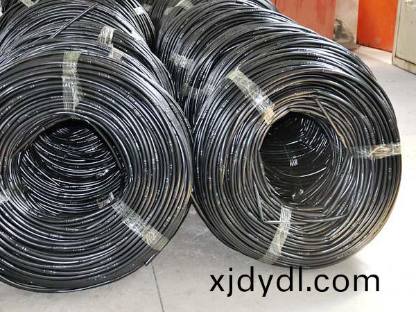 內(nèi)鑲圓(yuan)柱(zhu)式滴灌筦